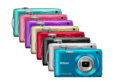[SATURN SUPER SUNDAY] Nikon Coolpix S3300 16MP Digitalkamera mit 5-Fach optischem Zoom in 8 verschiedenen Farben für je 49,- Euro!