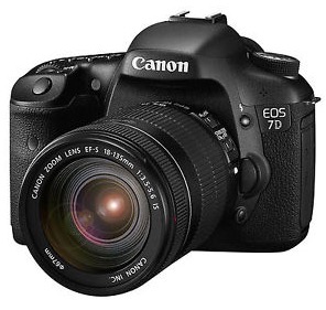 Spiegelreflexkamera Canon EOS 7D inkl. EF-S 18-135mm IS nur 899,- Euro inklusive Versand