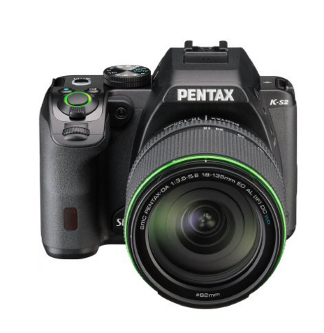 Pentax K-S2 Spiegelreflexkamera Kit inkl. 18-135mm WR-Objektiv für 705,56 Euro inkl. Versand