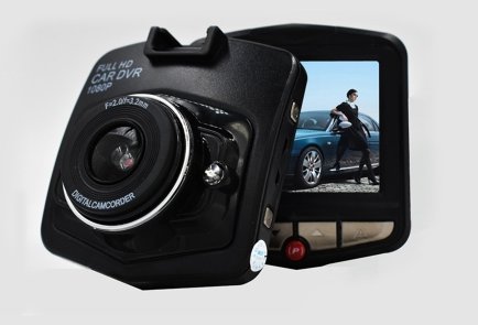 Endet bald: 1080P Dashcam mit 170 Grad Weitwinkel und 2,4 Zoll Display für 6,96 Euro