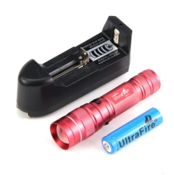 Ultrafire XPE R2 389LM 3 Taschenlampe inkl. Akku und Ladegerät für 3,17 Euro inkl. Versand