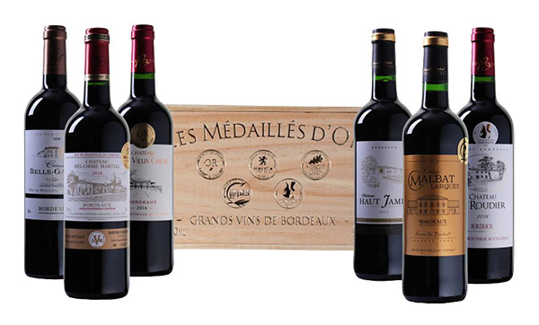 Goldprämierte Bordeaux-Selektion mit 6 Flaschen in edler Holzkiste für nur 44,94 Euro