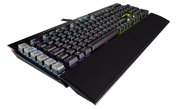 CORSAIR K95 RGB Platinum mechanische Gaming Tastatur für nur 129,- Euro (statt 165,- Euro)