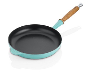 Le Creuset Bratpfanne (24cm) in Türkis oder Menrique für 103,94€ (statt 129€)