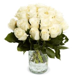 Blumenstrauß mit 44 weißen Rosen (40cm) für 26,98€ inkl. Versand (statt 45€)
