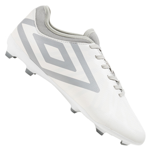 Umbro Velocita VI Club FG Herren Fußballschuhe (40-47) für nur 38,94€ (statt 45€)