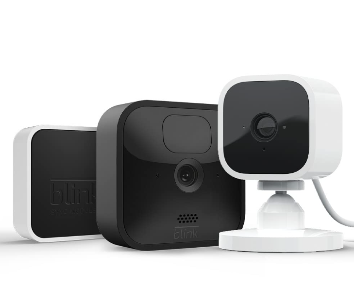 Blink Outdoor, witterungsbeständige HD-Überwachungskamera, 1 Kamera + Blink Mini, smarte Plug-in-Überwachungskamera für nur 50€ inkl. Versand
