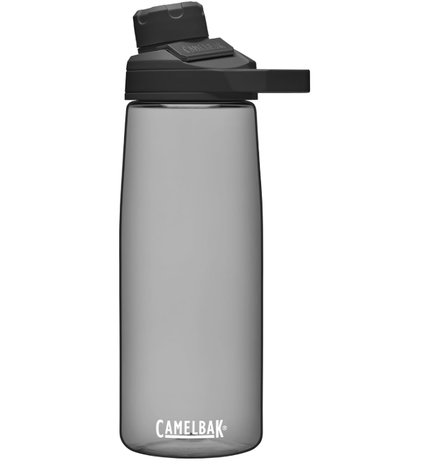 CAMELBAK Chute Mag Trinkflasche, magnetischer Deckel in grau für nur 13,99€ bei Prime inkl. Versand