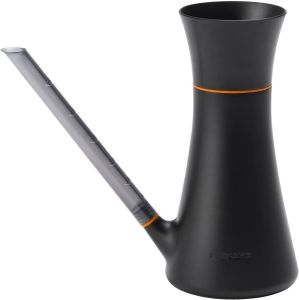 Fiskars 1071307 1,2L Gießkanne mit Deckel für 11,99€ (statt 14,99€)