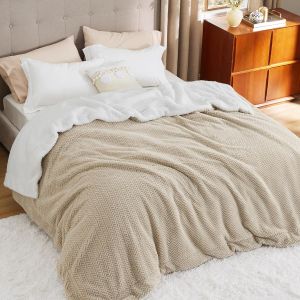 BEDSURE 220 x 240cm Sherpa Kuscheldecke in Beige für 22,35€ (statt 35€)