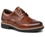 Clarks Herren Halbschuhe Batcombe Wing für 44,80€ inkl. Versand (statt 75€)