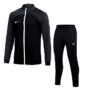 Nike Trainingsanzug Academy Pro und Pro Drill für 42,48€ und 39,98€