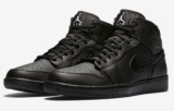 Nike Air Jordan 1 Mid in Schwarz (Größen 40 bis 45) nur 54,97 Euro inkl. Versand