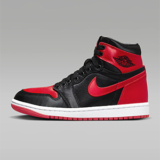Air Jordan 1 High OG „Satin Bred“ Damenschuhe (35,5-44) für 99,99€ (statt 135€)