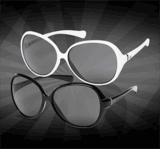 Nike Luxe Sonnenbrille in verschiedenen Farben für nur je 26,17 Euro (statt 39,- Euro)