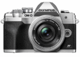 Olympus OM-D E-M10 Mark IV Systemkamera im Kit mit 14–42mm Pancake-Objektiv für nur 599€ inkl. Versand
